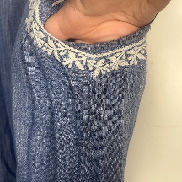 Roller Rabbit Faith Dress, Chambray denim white size medium cotton - Picture 8 of 9